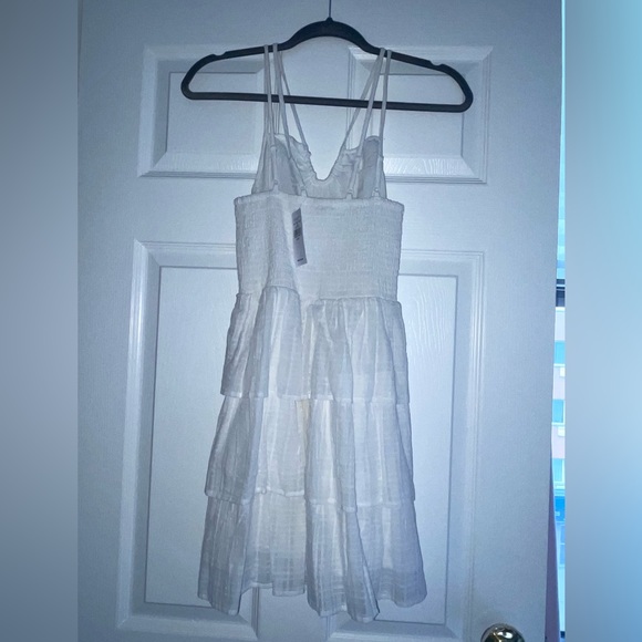 American Eagle Outfitters Dresses & Skirts - American eagle white linen summer dress size XS but more of a S